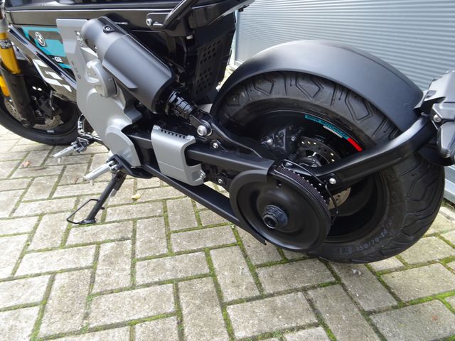 bmw - ce-02