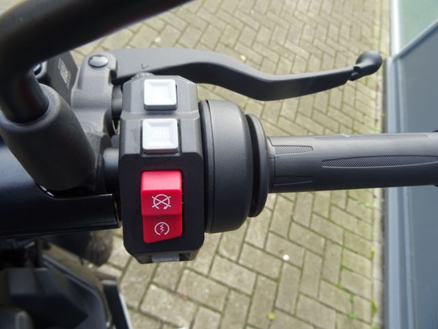 bmw - ce-02