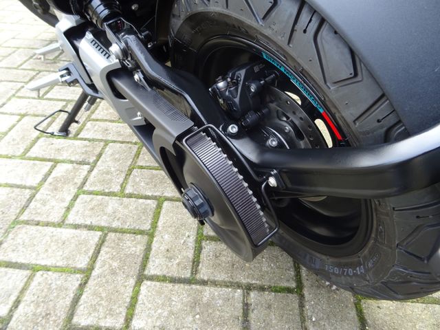 bmw - ce-02