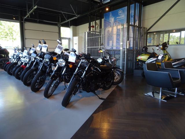 bmw - ce-02