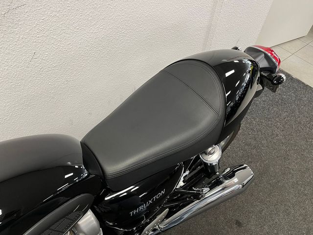 triumph - thruxton-1200