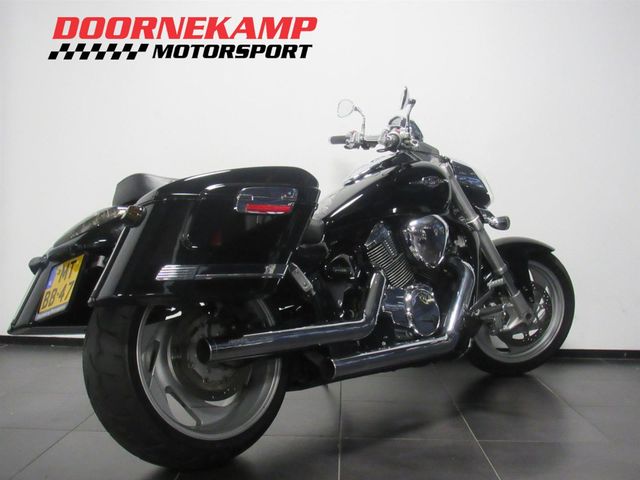 suzuki - m-1800-r-intruder