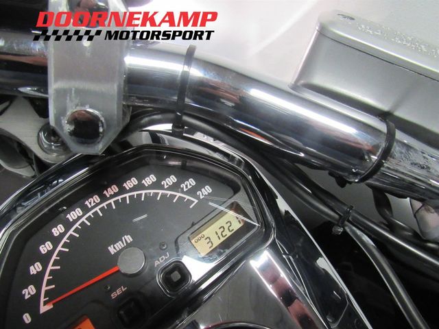 suzuki - m-1800-r-intruder