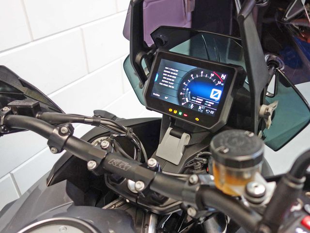 ktm - 1290-super-adventure-s