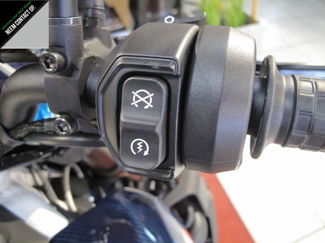 indian - ftr-x-100--r-carbon