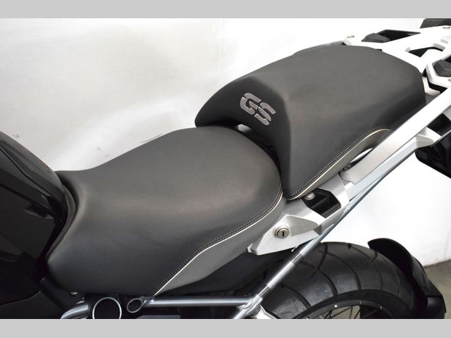 bmw - r-1200-gs-triple-black-edition