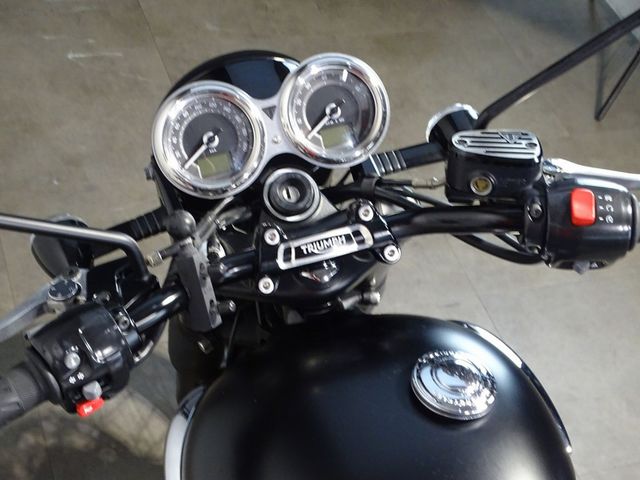 triumph - bonneville-t-100-black