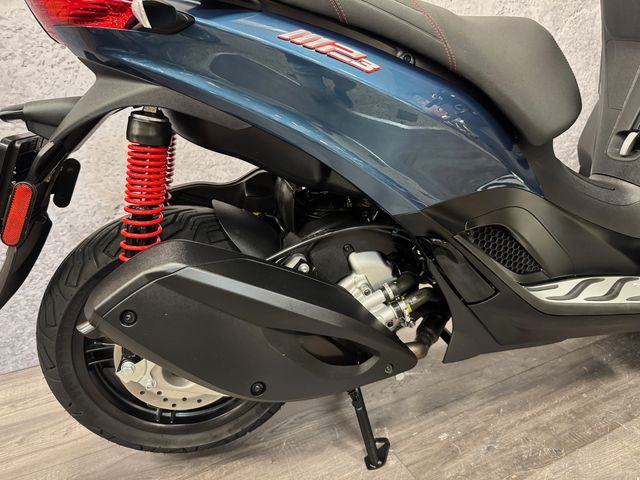 piaggio - mp3-300-lt-sport