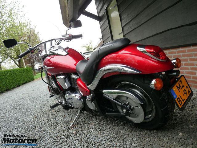 kawasaki - vn-900-custom