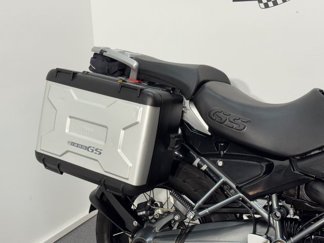 bmw - r-1200-gs-triple-black-edition