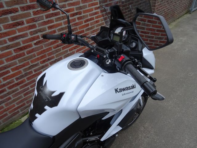 kawasaki - versys-650-abs