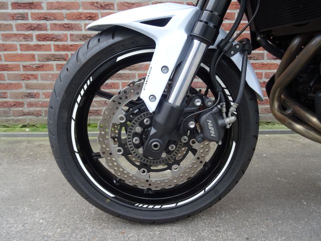 kawasaki - versys-650-abs