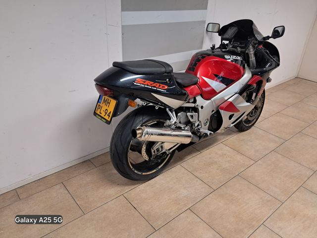 suzuki - gsx-r-750