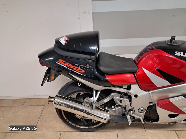 suzuki - gsx-r-750