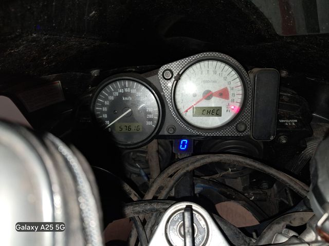 suzuki - gsx-r-750
