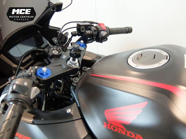 honda - cbr-500-r-abs