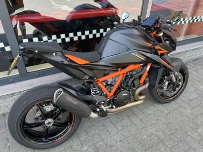 KTM 1390 SUPER DUKE R EVO – foto 3