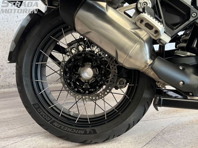 bmw - r-1300-gs-adventure-triple-black