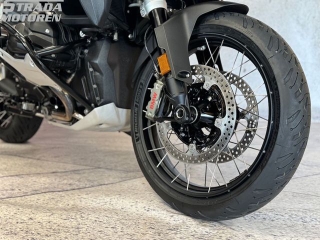 bmw - r-1300-gs-adventure-triple-black