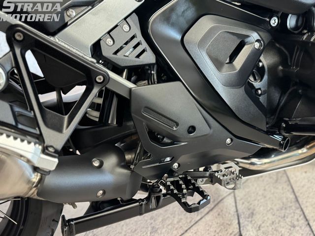 bmw - r-1300-gs-adventure-triple-black