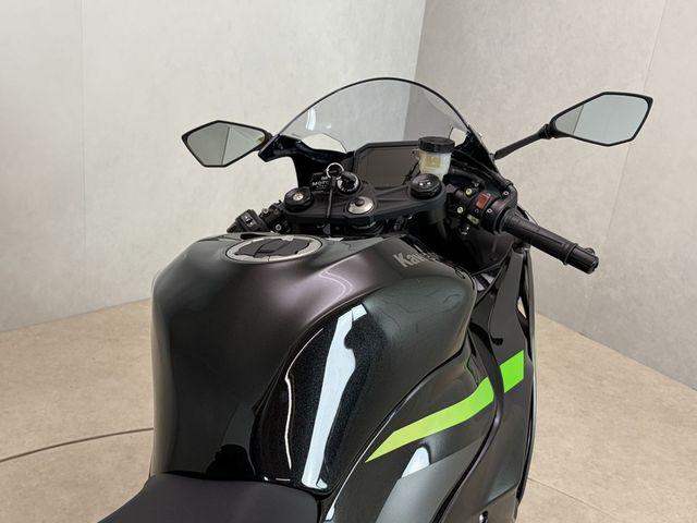 kawasaki - ninja-zx-6r