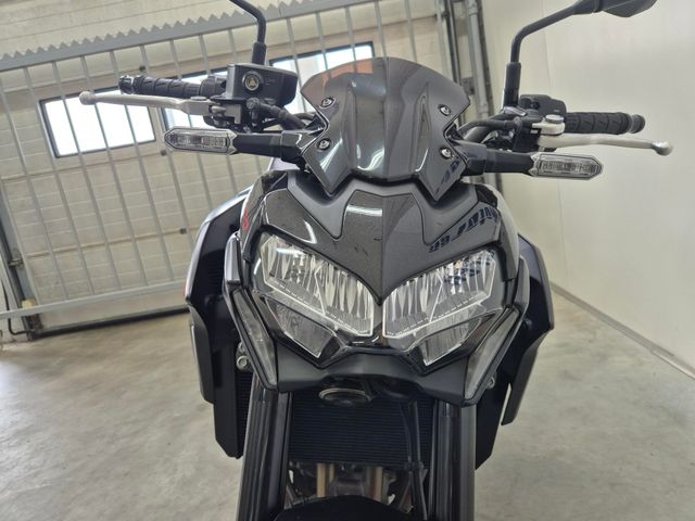 kawasaki - z900