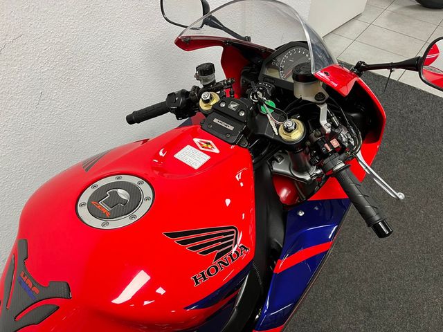 honda - cbr-1000-rr-fireblade