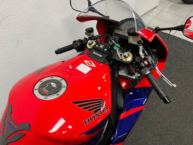 honda - cbr-1000-rr-fireblade