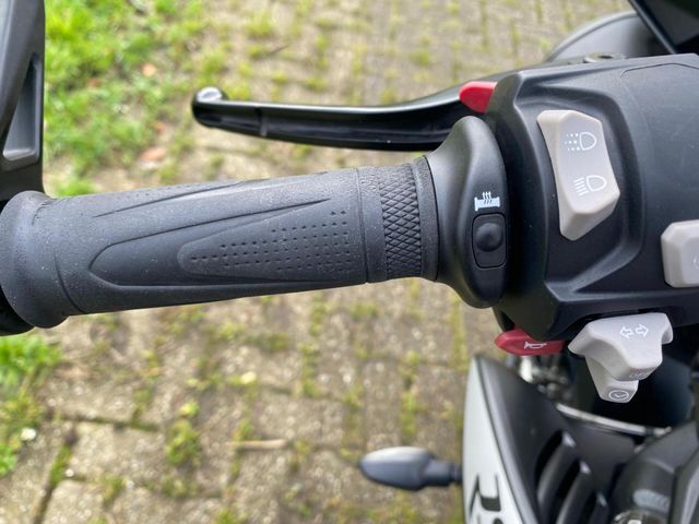 triumph - street-triple-rs