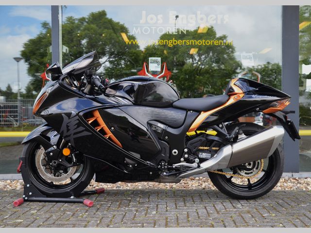 suzuki - gsx-r-1300-hayabusa