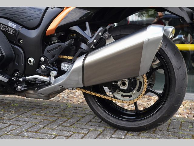 suzuki - gsx-r-1300-hayabusa