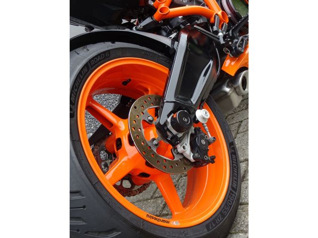 ktm - 1190-rc-8-r