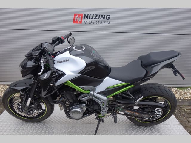 kawasaki - z900