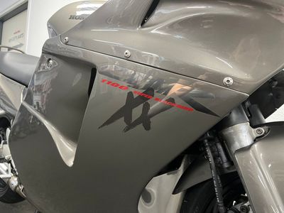 HONDA CBR 1100  XX SUPER BLACKBIRD – foto 3