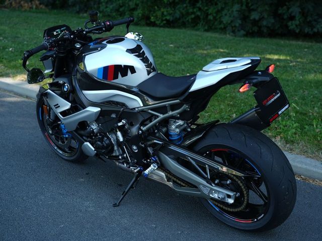 bmw - m-1000-r