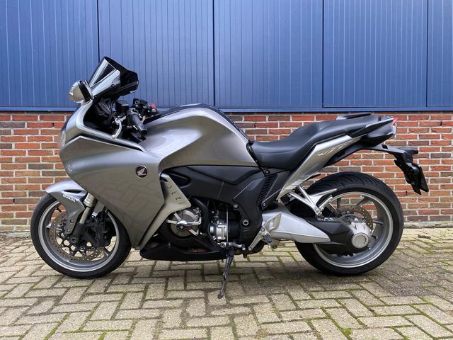 honda - vfr-1200-f-c-abs