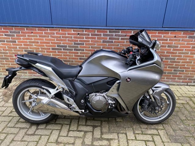 honda - vfr-1200-f-c-abs