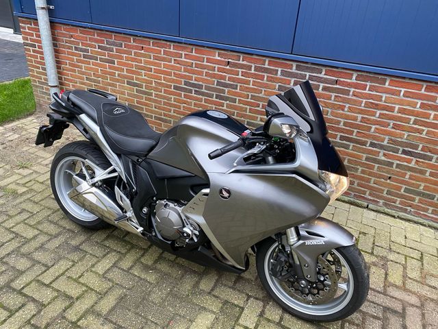 honda - vfr-1200-f-c-abs