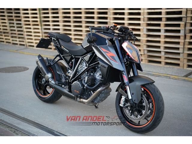 ktm - 1290-super-duke-r
