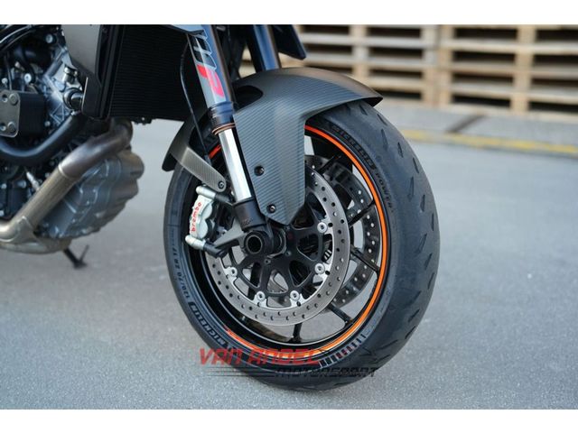 ktm - 1290-super-duke-r