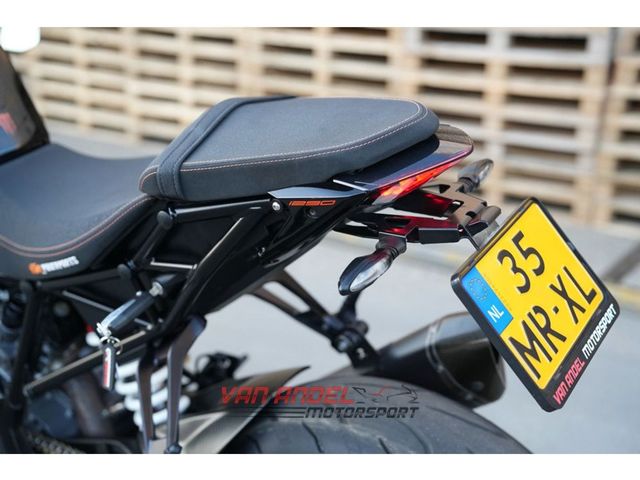 ktm - 1290-super-duke-r