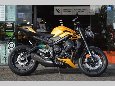 TRIUMPH STREET TRIPLE 765 RS – foto 3