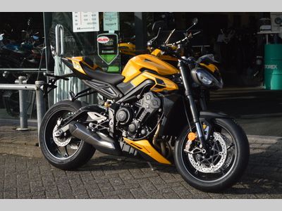 TRIUMPH STREET TRIPLE 765 RS – foto 4