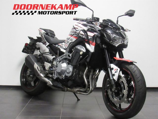 kawasaki - z900