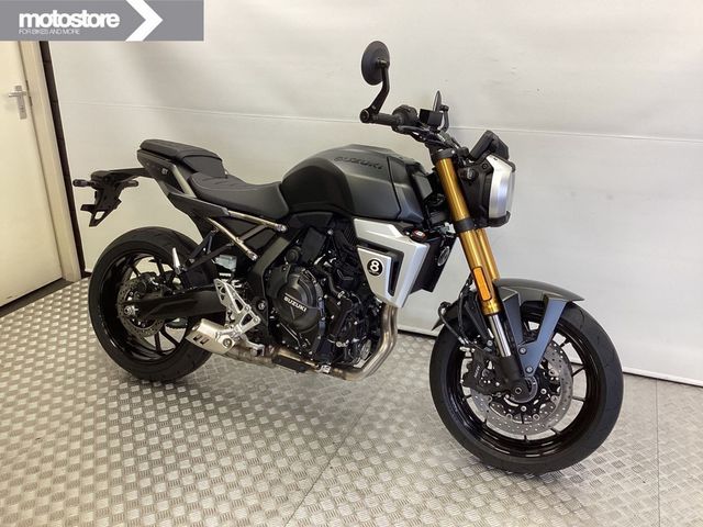 suzuki - gsx-8t