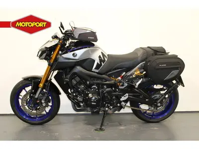 YAMAHA MT 09 SP – foto 3