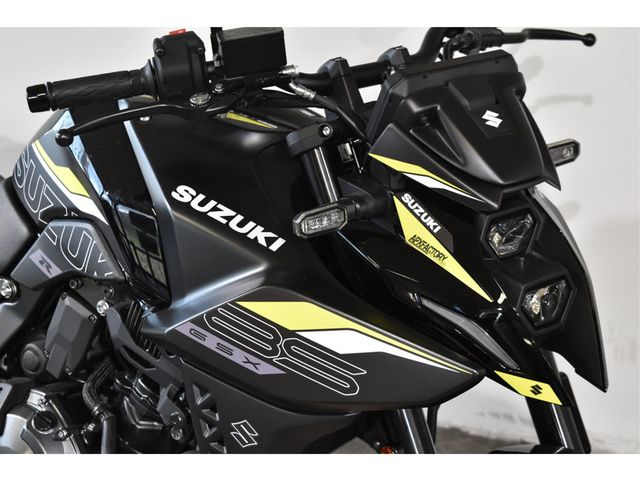 suzuki - gsx-8s