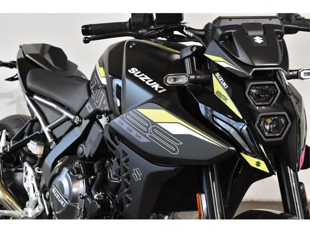 suzuki - gsx-8s