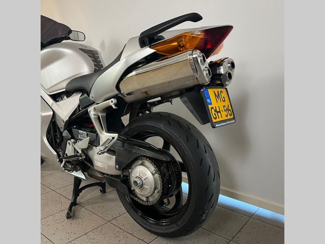 honda - vfr-800-fi-vtec
