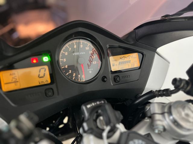 honda - vfr-800-fi-vtec
